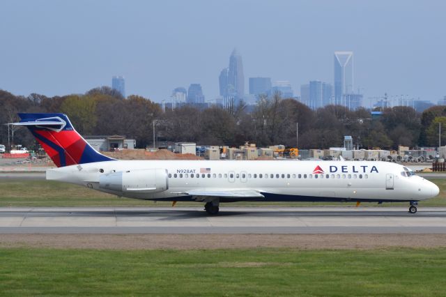 Boeing 717-200 (N928AT) - Departing runway 18C at KCLT - 3/17/18