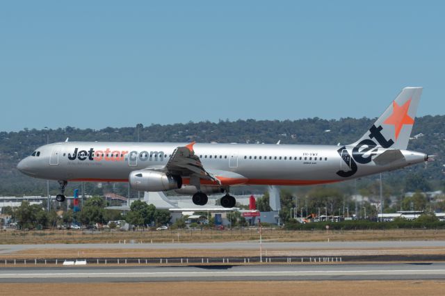 Airbus A321 (VH-VWX) - A321-231 cn 3899. Jetstar Airways VH-VWX rwy  o3 arrival YPPH 03 February 2023