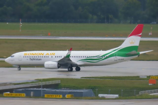 Boeing 737-800 (VQ-BHF)