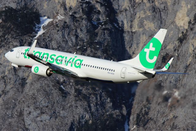 Boeing 737-800 (PH-HXA)