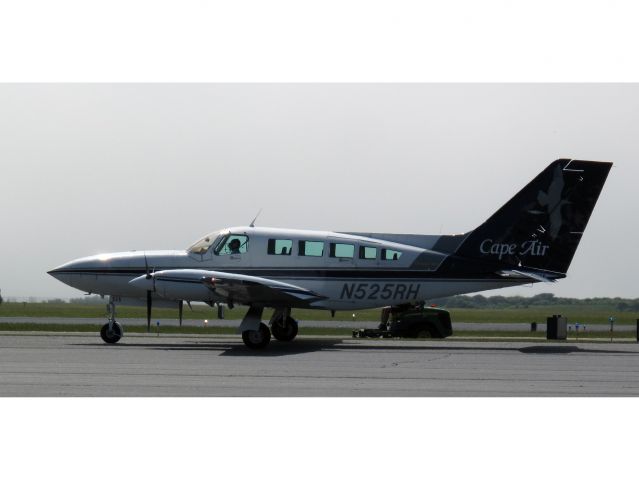 Cessna 402 (N525RH)