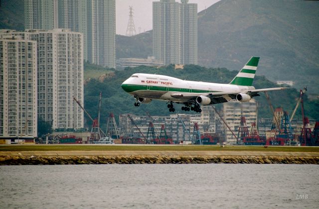 BOEING 747-300 (VR-HIJ)