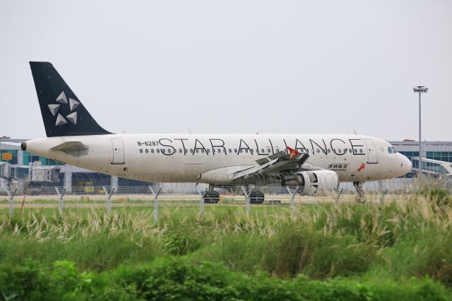 Airbus A320 (B-6297)