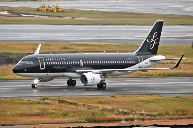 Airbus A320 (JA27MC)