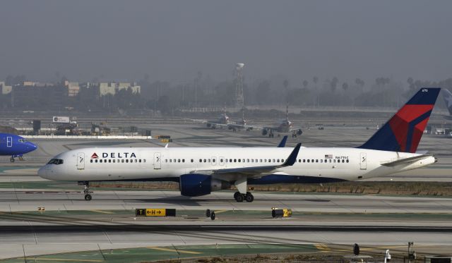 Boeing 757-200 (N6715C) - Arrived at LAX on 25L