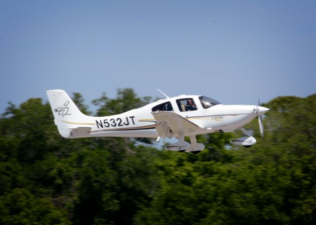 Cirrus SR-22 (N532JT) - 2014 Sun n Fun