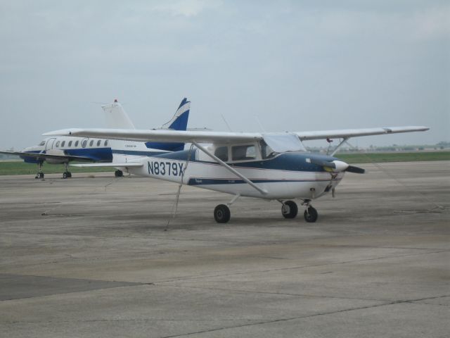 Cessna Skyhawk (N8379X)