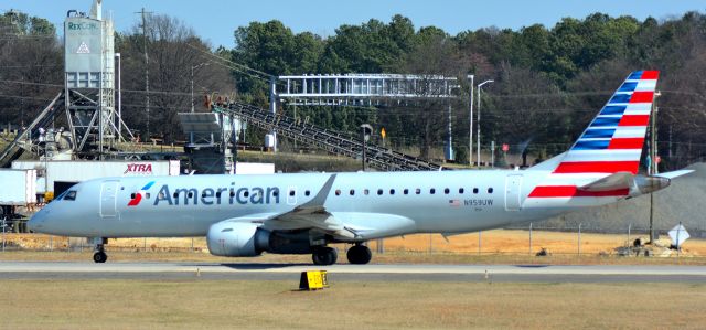 Embraer ERJ-190 (N959UW) - 2/11/17