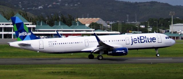 Airbus A321 (N969JT)