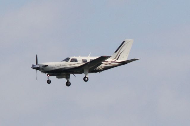 Piper Malibu Meridian (N63SE) - N63SE on approach to Runway 32 at Sarasota-Bradenton International Airport