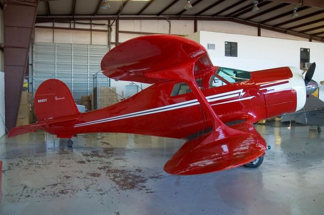 Beechcraft Staggerwing (N99DV)