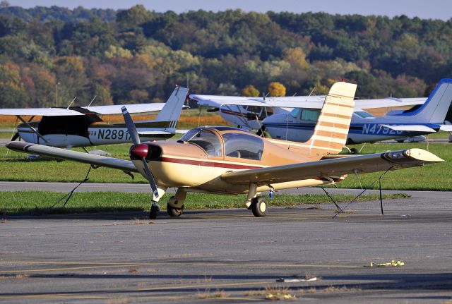 PZL-OKECIE PZL-111 Koliber Senior (N346RA) - Seen at KFDK on 10/11/2009.      a href=http://discussions.flightaware.com/profile.php?mode=viewprofile&u=269247  [ concord977 profile ]/a