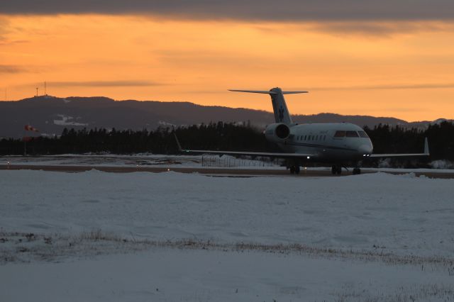 Canadair Challenger (C-GQBQ) - At the Sunset.
