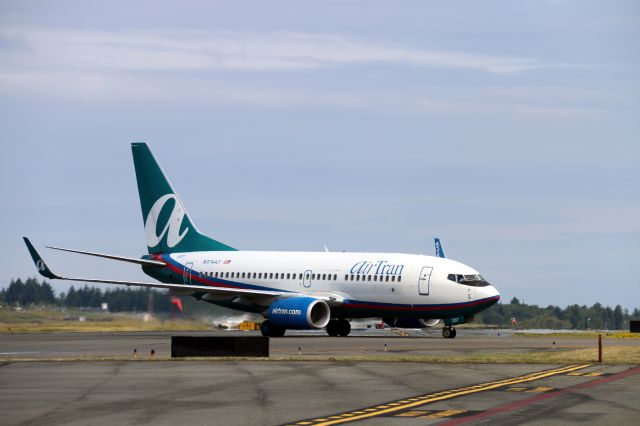 Boeing 737-700 (N174AT) - AirTran Boeing 737-76N N174AT / 307 (cn 32667/1623) arriving at Paine Field (KPAE) 