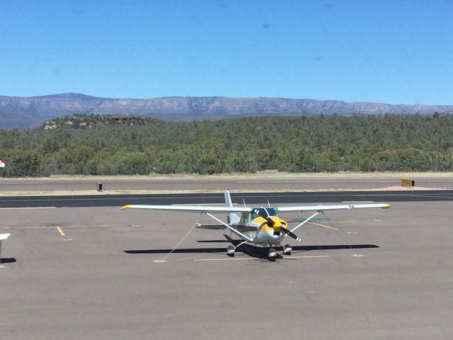 Cessna Skylane (N3719U) - Taken from the restaurant at payson