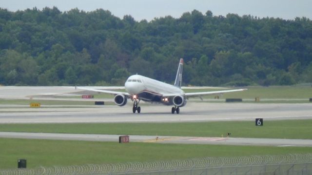 N162UW — - Departing runway 26C.