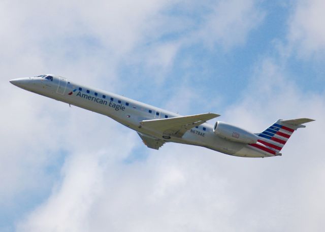 Embraer ERJ-145 (N678AE) - At Shreveport Regional.