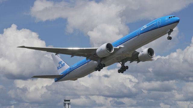 BOEING 777-300 (PH-BVR) - KLM9866 on rotation from Rwy 16R to begin its delivery flight to AMS/EHAM on 6/15/16. (ln 1406 / cn 61603).