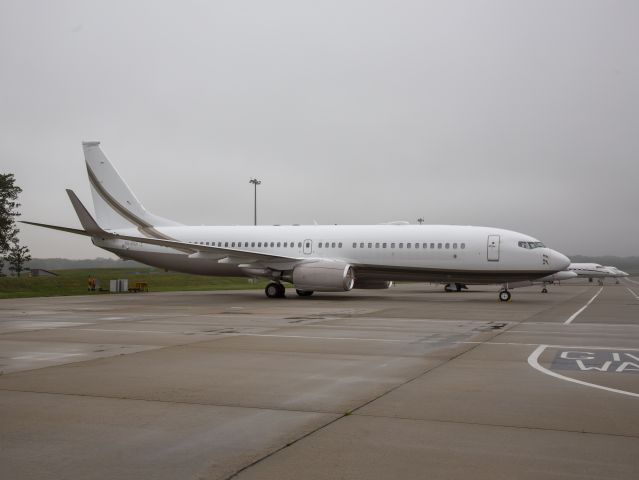 Boeing 737-800 (VQ-BOS) - 16 OCT 2018.