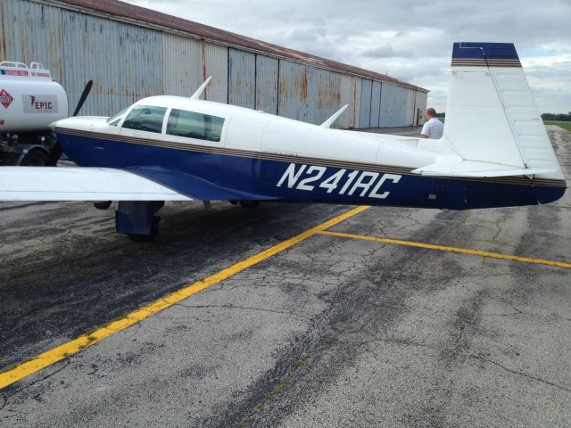 Mooney M-20 (N241RC)