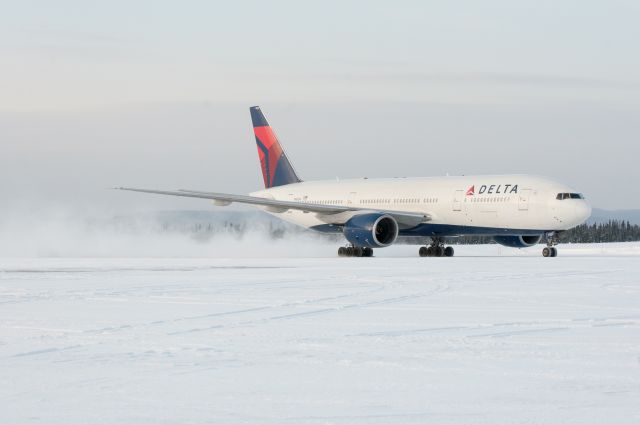 Boeing 777-200 (DAL249) - Medical diversion 10jan2013