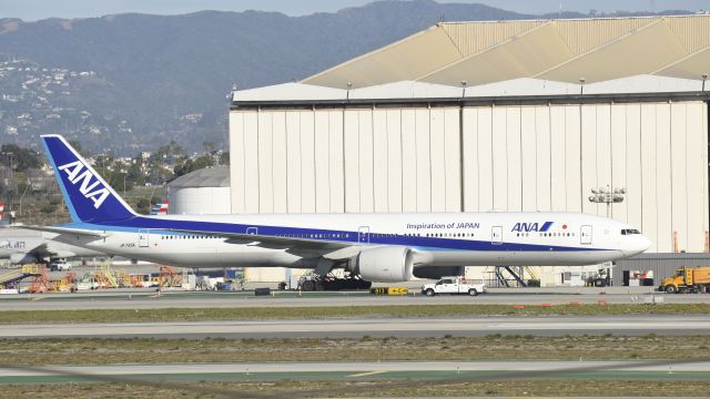 BOEING 777-300ER (JA735A) - Taxiing to gate at LAX