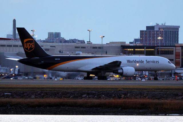 Boeing 757-200 (N401UP)