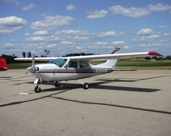 Cessna 177RG Cardinal RG (N35936)