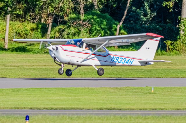 Cessna Skyhawk (N9334H)