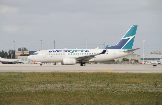 Boeing 737-700 (C-GLWS)