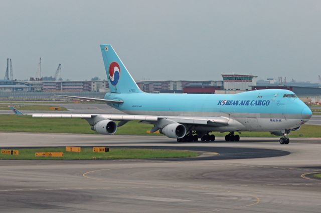 Boeing 747-400 (HL7603)