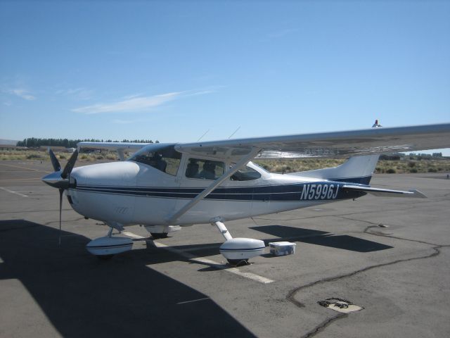 Cessna Skylane (N5996J)