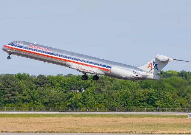 McDonnell Douglas MD-83 (N969TW)