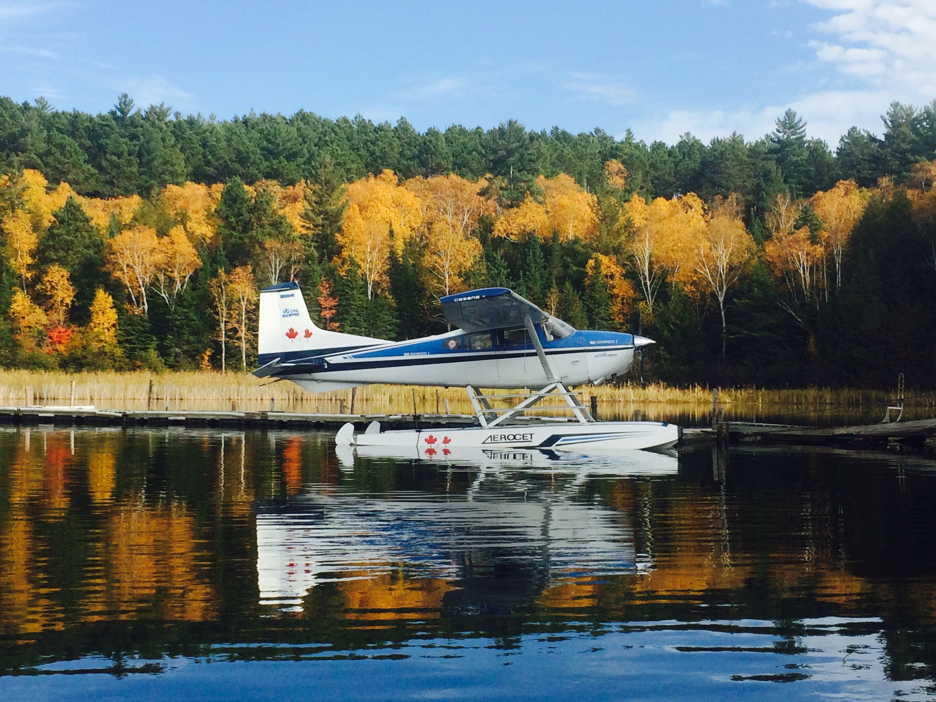 Cessna 152 (N2584K) - At th3 dock in Ontario. 