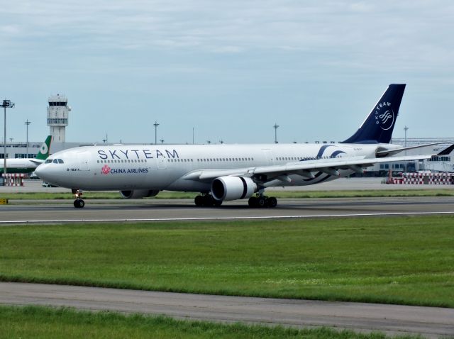 Airbus A330-300 (B-18311)
