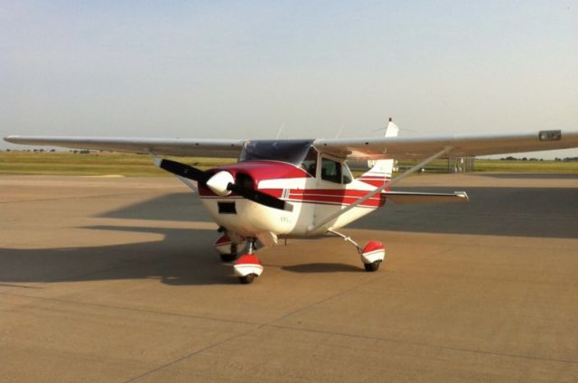 Cessna Skylane (N42317)