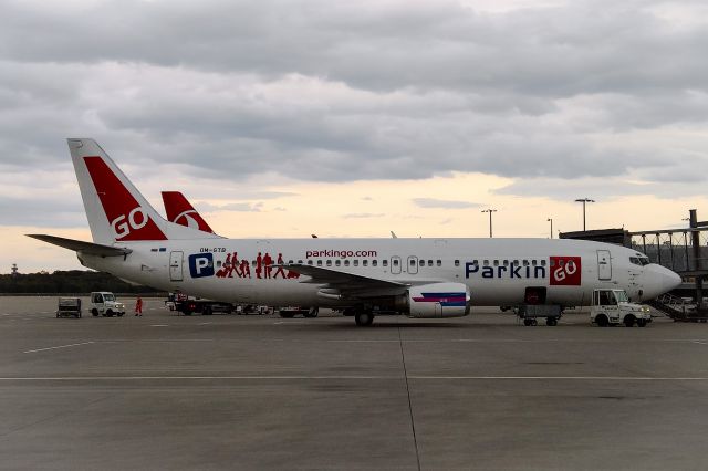 BOEING 737-400 (OM-GTB)