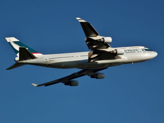 Boeing 747-400 (B-HKT)