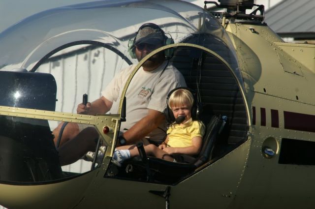 N2291U — - Paul Salmon with a young passenger in N2291U