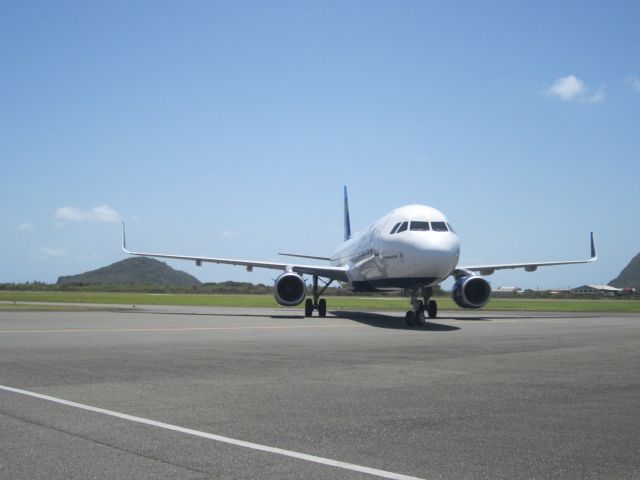 Airbus A321 (N985JT)