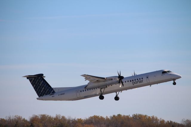 de Havilland Dash 8-400 (C-GKQC)