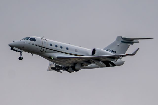 Embraer Legacy 450 (N179SP)