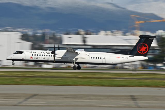 de Havilland Dash 8-400 (C-GJZK)