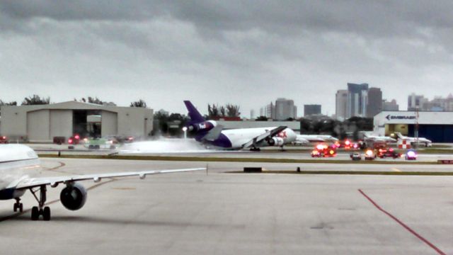 McDonnell Douglas DC-10 (N370FE) - FedEx Crash at Fort Lauderdale, FL (KFLL)...