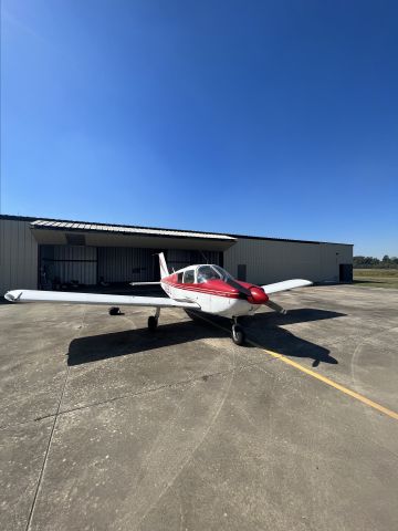 Piper Cherokee (N9691J)