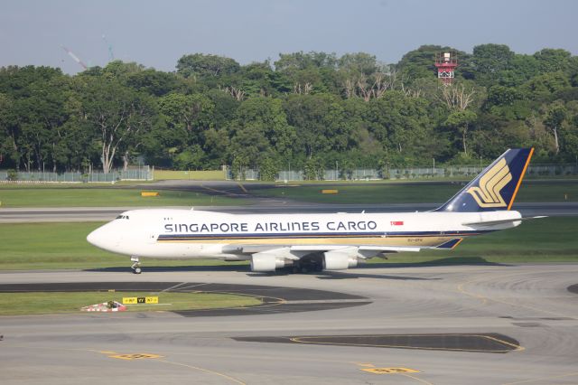 Boeing 747-400 (9V-SFK)