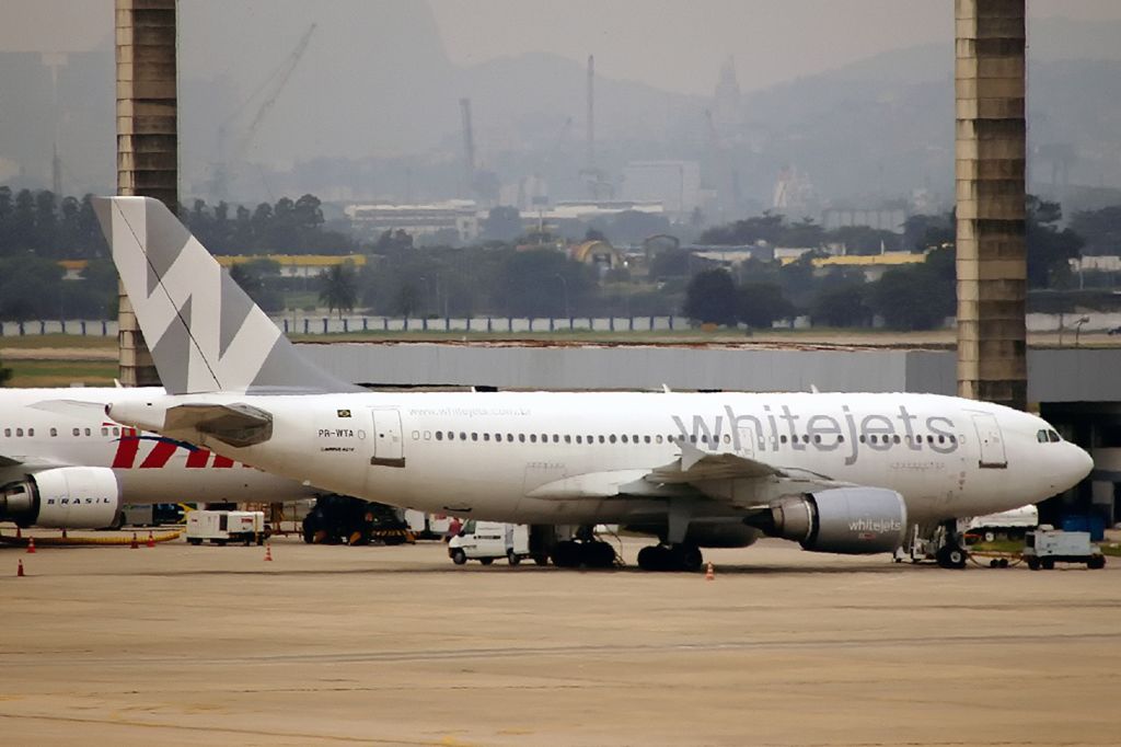 Airbus A310 (PR-WTA)