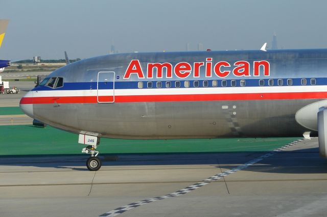BOEING 767-300 (N346AN)