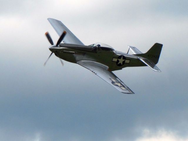 North American P-51 Mustang (N151AM)