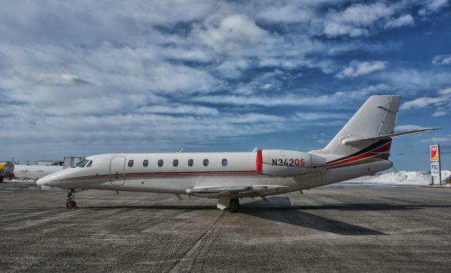 Cessna Citation Sovereign (N342QS) - Visiting CYHU on Feb. 5, 2020